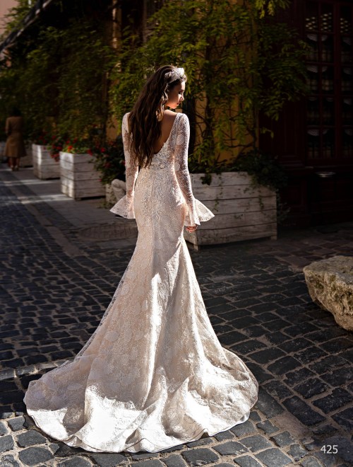 https://www.sposa-lia.com/images/stories/virtuemart/product/425       (5)25.jpg